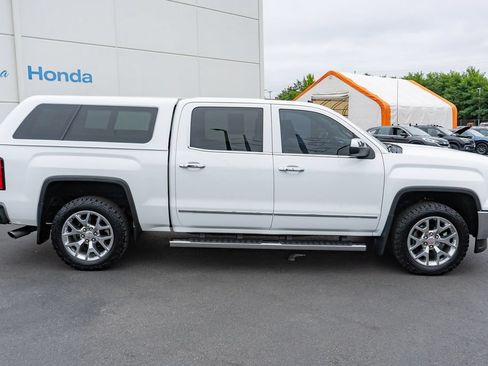 Used 2015 GMC Sierra 1500 SLT w/ SLT Crew Cab Value Package AWD/4WD image 16