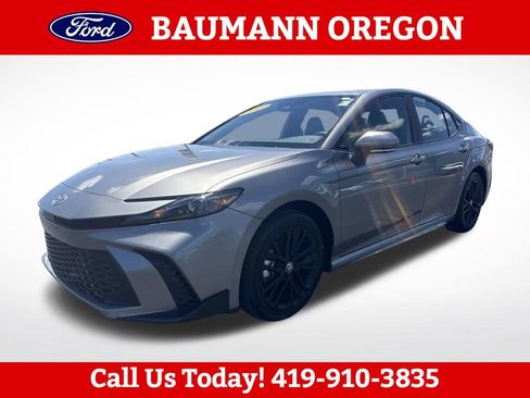 Used 2026 Toyota Camry SE w/ Multimedia Upgrade Package AWD/4WD image 7