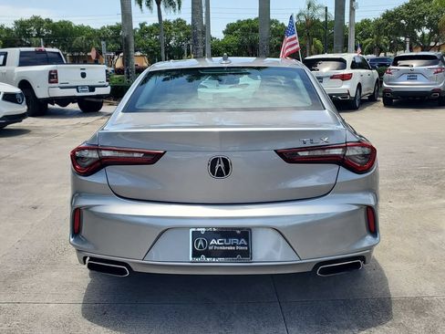 Used 2023 Acura TLX FWD image 6
