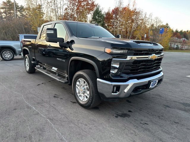 Used 2025 Chevrolet Silverado 2500 LT AWD/4WD image 7