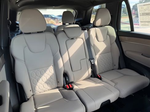 New 2026 Volvo XC90 T8 Plus w/ Protection Package Premier image 10