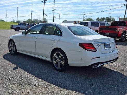 Used 2017 Mercedes-Benz E 300 4MATIC image 4
