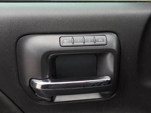 Used 2016 Chevrolet Silverado 1500 LTZ Z71 w/ Midnight Edition image 27