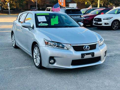 Used 2011 Lexus CT 200h Premium image 8