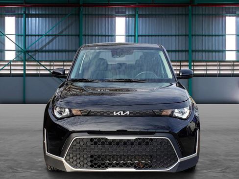 Used 2023 Kia Soul LX w/ Option Group 015 image 7