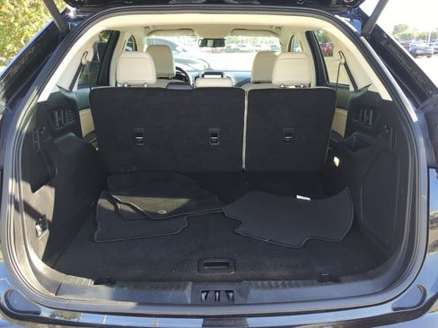 Used 2024 Ford Edge Titanium image 28
