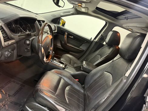Used 2013 GMC Acadia Denali image 16