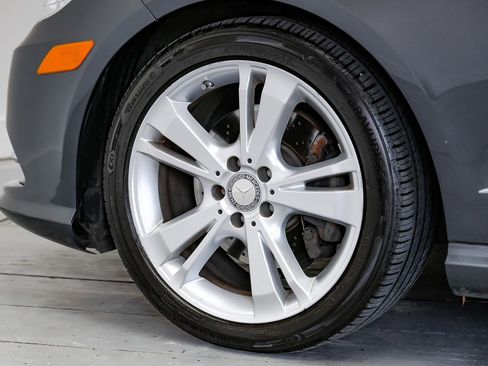 Used 2013 Mercedes-Benz E 350 4MATIC Sedan w/ Premium 1 Pkg image 53