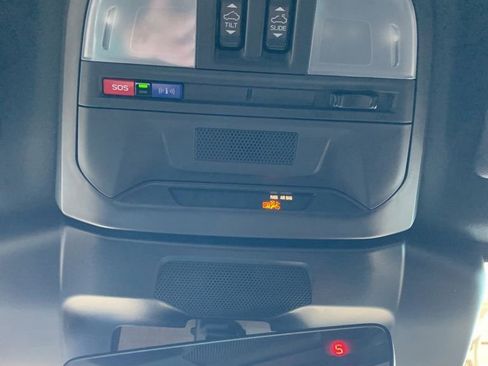 Certified 2024 Subaru Crosstrek 2.5i Sport w/ Crosstrek Mirror Package image 8