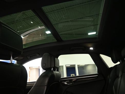 Used 2019 Porsche Macan S image 29