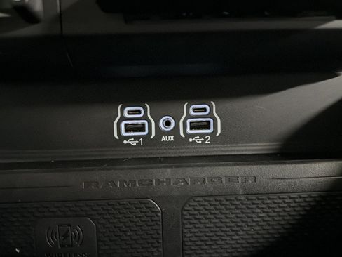 Used 2025 RAM 1500 Big Horn AWD/4WD image 32