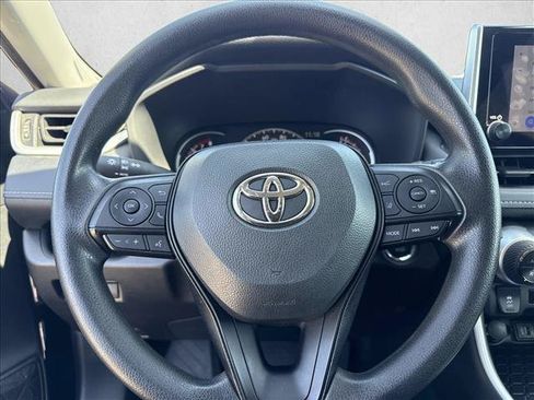 Used 2025 Toyota RAV4 XLE FWD image 11