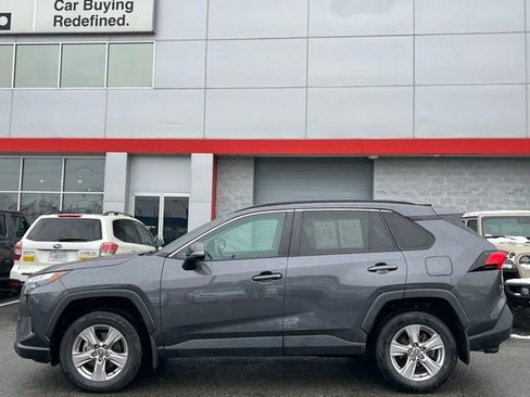 Used 2023 Toyota RAV4 XLE image 9