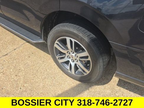 Used 2022 Ford Expedition XLT RWD image 9