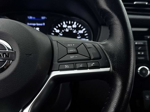 Used 2021 Nissan Rogue Sport SV FWD image 32