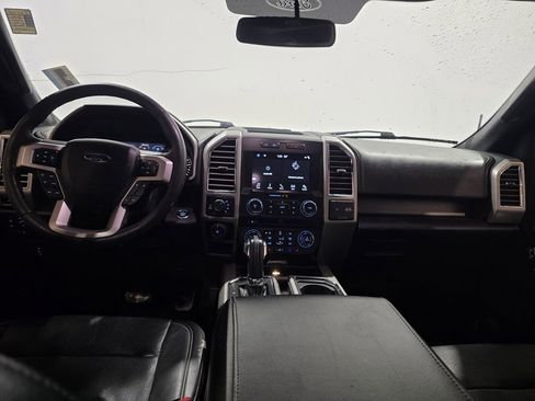 Used 2016 Ford F150 Lariat image 11