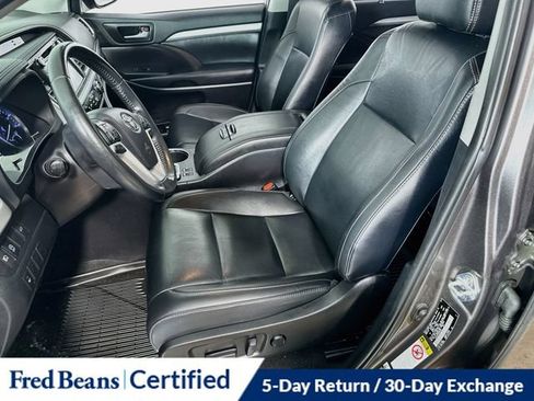 Used 2019 Toyota Highlander XLE AWD/4WD image 20