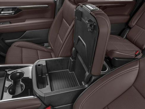 New 2026 Chevrolet Suburban High Country RWD image 10