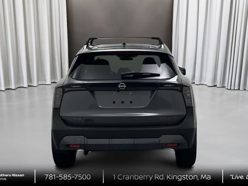 New 2026 Nissan Kicks SR w/ SR Premium Package AWD/4WD image 6