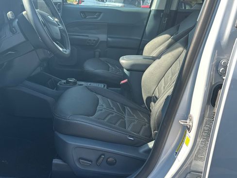 New 2025 Ford Maverick XLT w/ XLT Luxury Package AWD/4WD image 9