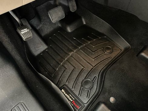 Certified 2019 Ford Explorer FWD image 28