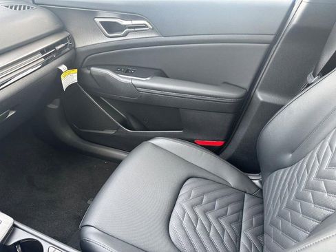 New 2026 Kia Sportage X-Line w/ X-Line Premium Package image 17