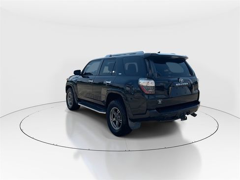Used 2014 Toyota 4Runner SR5 image 6