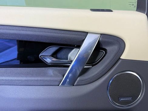 New 2025 Land Rover Discovery Sport S image 30