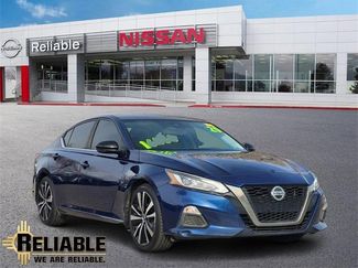 Used 2020 Nissan Altima 2.5 SR w/ Premium Package video 1