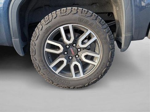 Used 2019 GMC Sierra 1500 AT4 w/ AT4 Premium Package image 13