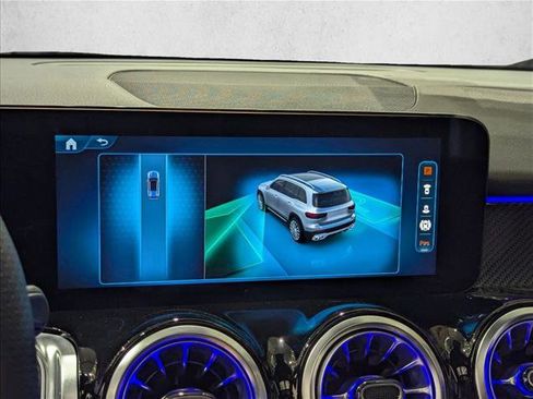 Used 2025 Mercedes-Benz GLB 35 AMG 4MATIC image 12