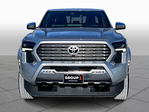 Used 2024 Toyota Tacoma Limited w/ Limited Package (LT) image 4