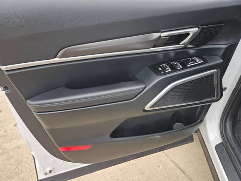 Used 2025 Kia Telluride S FWD image 14