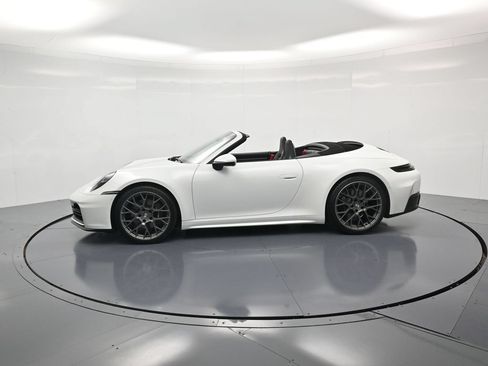 Used 2025 Porsche 911 Carrera RWD image 2