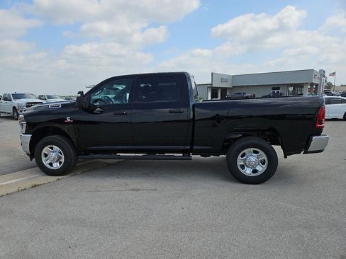 New 2026 RAM 2500 Tradesman AWD/4WD image 3