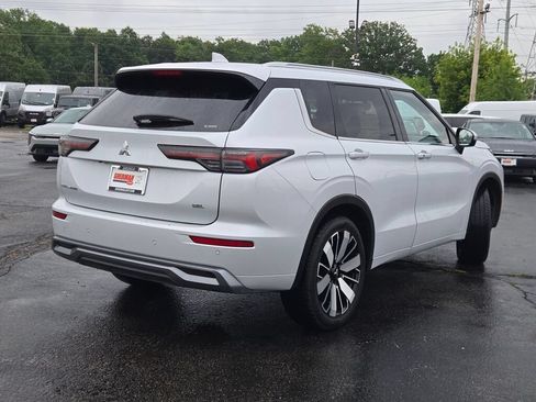 Used 2025 Mitsubishi Outlander SEL AWD/4WD image 12