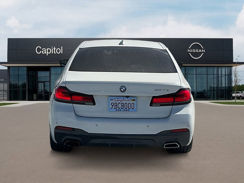 Used 2022 BMW 530e w/ M Sport Package image 6