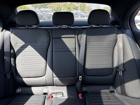 New 2025 Mercedes-Benz C 300 4MATIC Sedan image 34