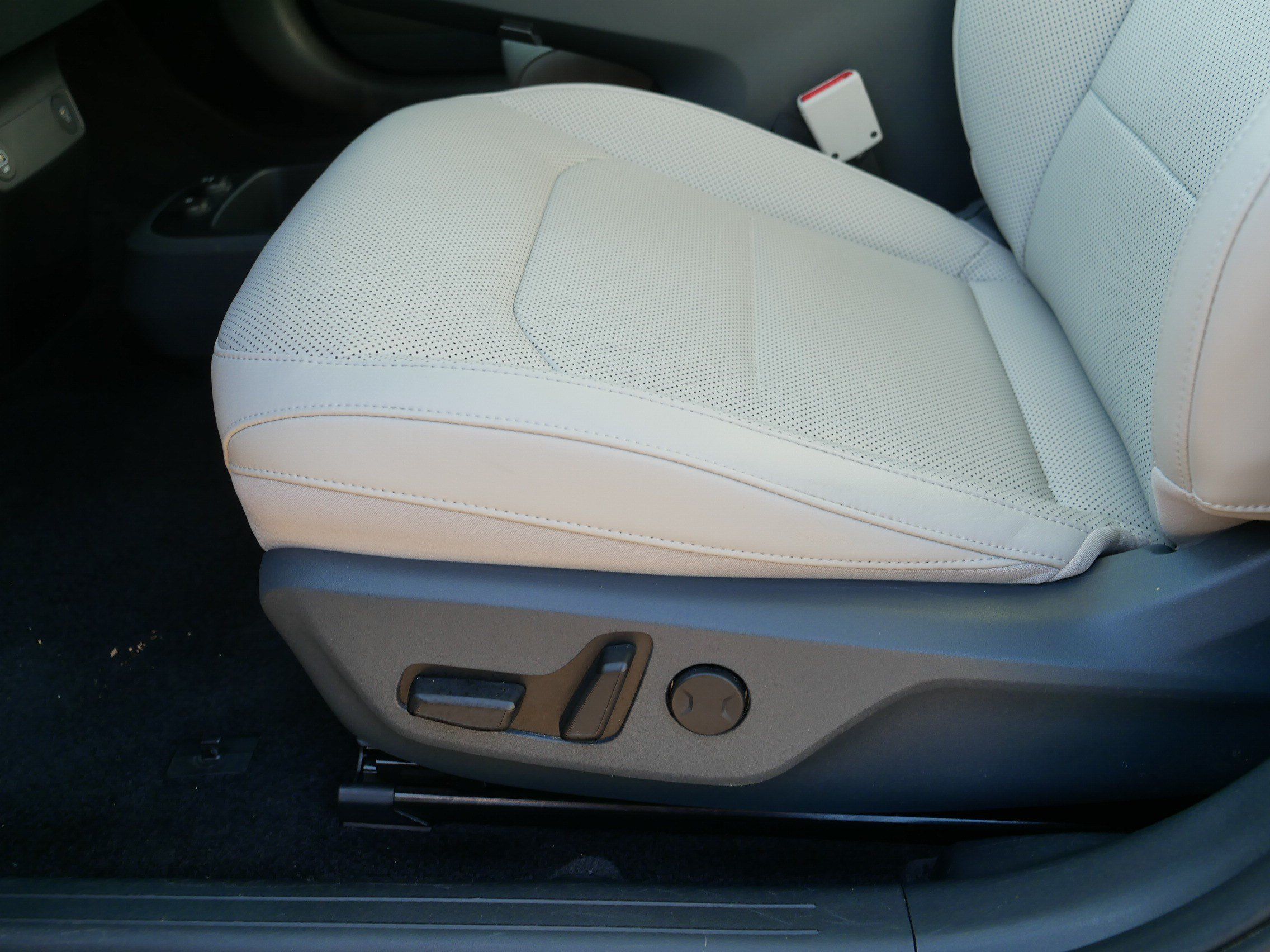 Certified 2023 Kia EV6 Wind w/ Wind Technology Package AWD/4WD image 20