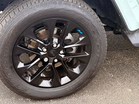 Used 2023 Jeep Wrangler Unlimited Sahara w/ Cold Weather Group image 5