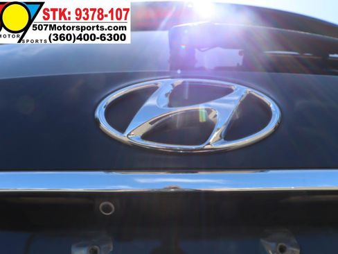 Used 2015 Hyundai Santa Fe GLS w/ Option Group 03 AWD/4WD image 26