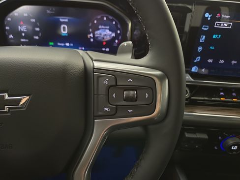 Certified 2026 Chevrolet Silverado 1500 RST AWD/4WD image 16