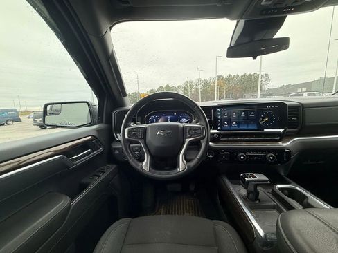 Used 2023 Chevrolet Silverado 1500 RST w/ Z71 Off-Road Package image 13
