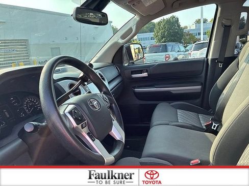 Certified 2019 Toyota Tundra SR5 AWD/4WD image 24