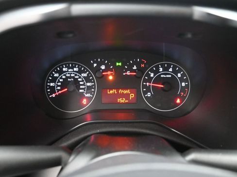 Used 2022 RAM ProMaster City Tradesman image 7