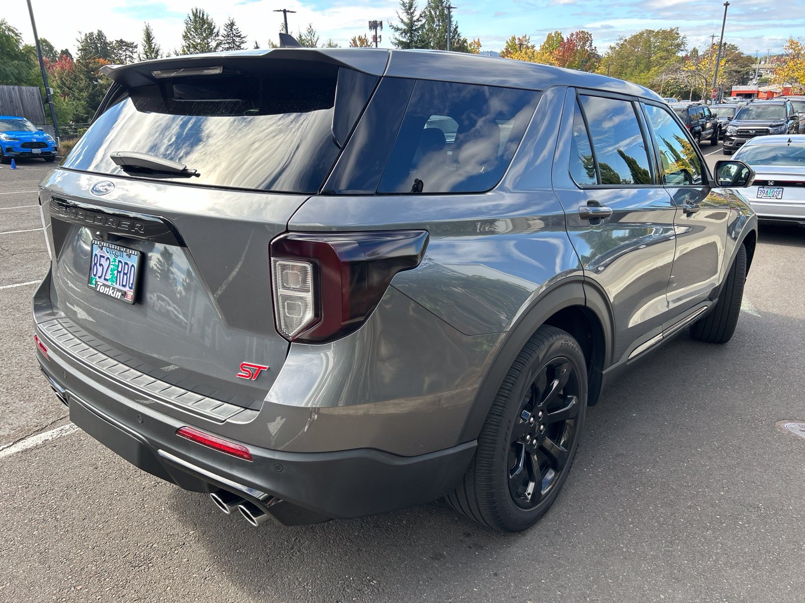 Used 2022 Ford Explorer ST w/ Equipment Group 401A AWD/4WD image 4