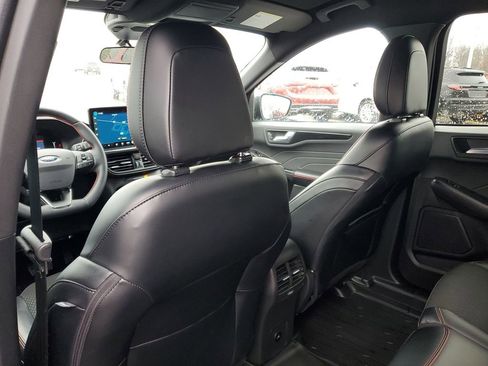 Used 2025 Ford Escape ST-Line w/ Equipment Group 301A image 28