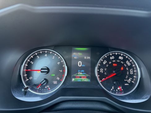 Certified 2022 Toyota RAV4 XLE image 21