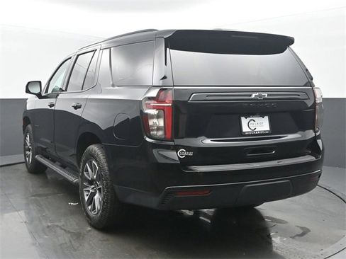 Used 2024 Chevrolet Tahoe Z71 w/ Luxury Package image 4