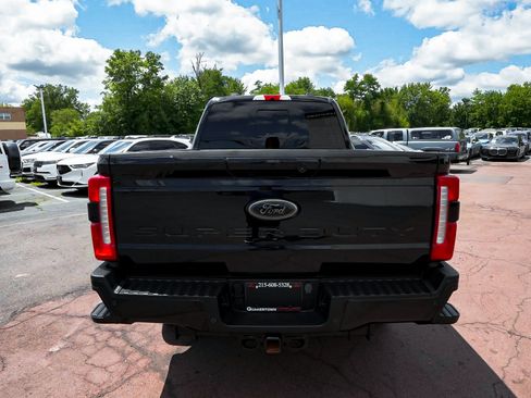 Used 2023 Ford F250 Lariat w/ Black Appearance Package AWD/4WD image 5